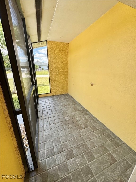 Building Photo - 4522 SE 10th Ave