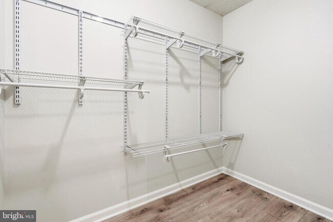 Building Photo - 4600 Brentleigh Ct