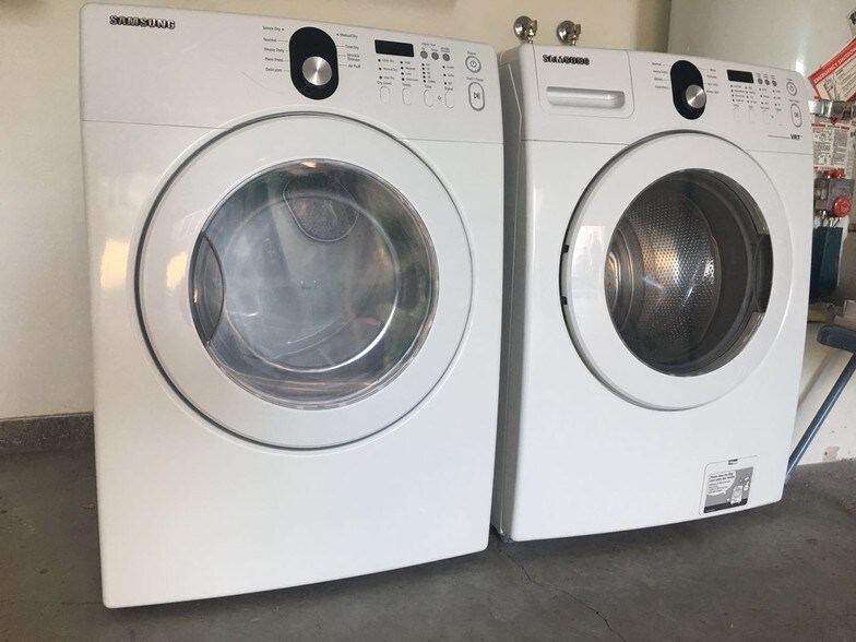 Laundry in Garage - 45 Tulare Dr