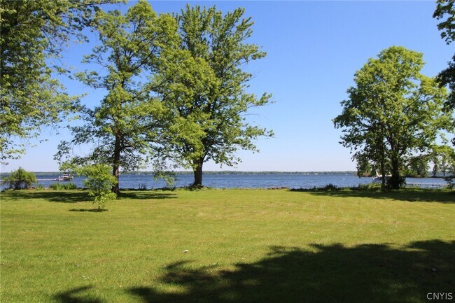 Building Photo - 6363 Muskrat Bay Rd
