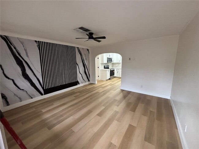 Building Photo - 1215 New York Ave