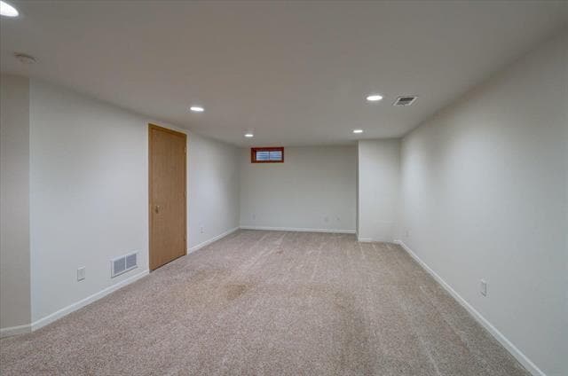 Building Photo - 3020 Selkirk Dr