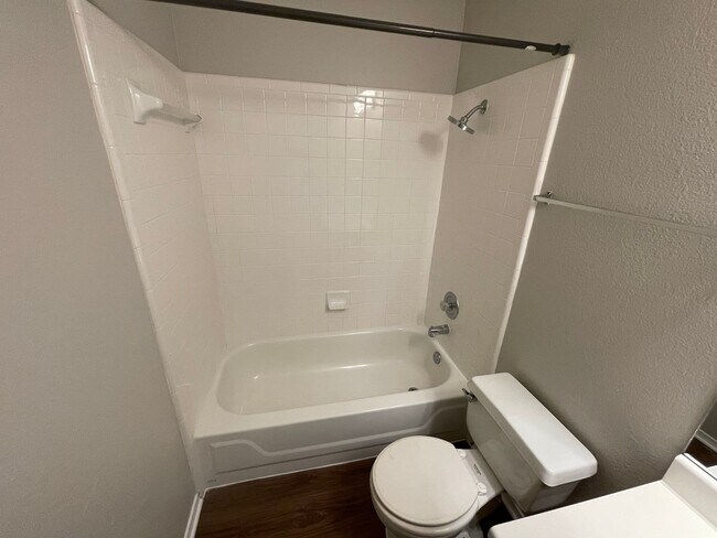 Building Photo - 3625 Cheyenne St