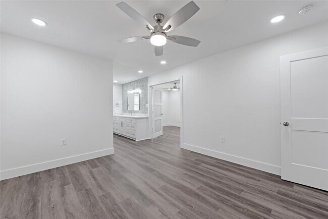 Building Photo - 4074 Cheena Dr