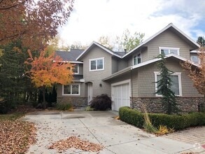Building Photo - Bogus Basin Rental ~ Can be HOME today ~!