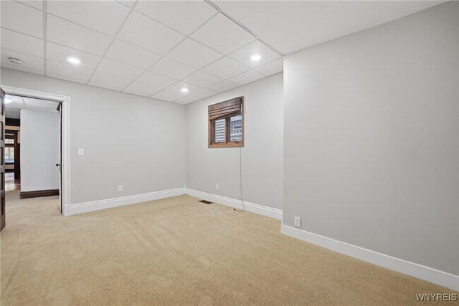 Building Photo - 830 Potomac Ave