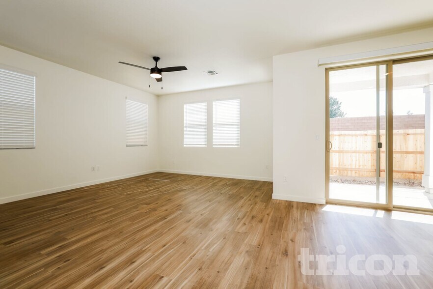 Building Photo - 2496 Wolf Willow Ct