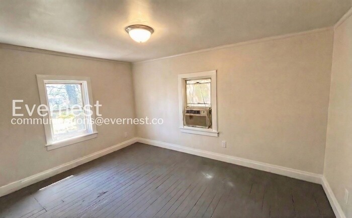 Building Photo - 218 73rd St N