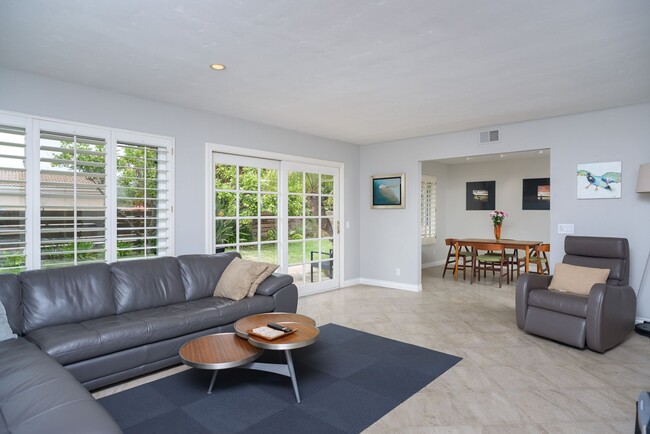 Building Photo - ***Available Now - Mid-term Lease ONLY *** Single Level 3 Bedroom, 2.5 Bath home in La Costa*****
