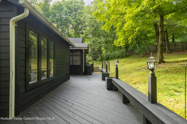 Building Photo - 46 E Pond Lilly Rd
