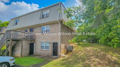 Building Photo - Cute little 1 BR / 1 BA apartment.  Move in special! 1/2 off the first month's rent!  Come View t...