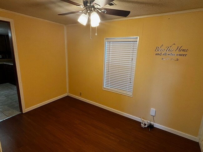 Building Photo - 500 Azalea St