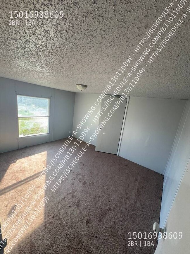 Building Photo - 132 Wyles Ln