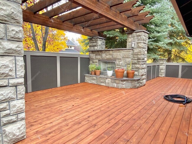 Building Photo - Coming Soon – NorthWest Crossing Corner Lo...