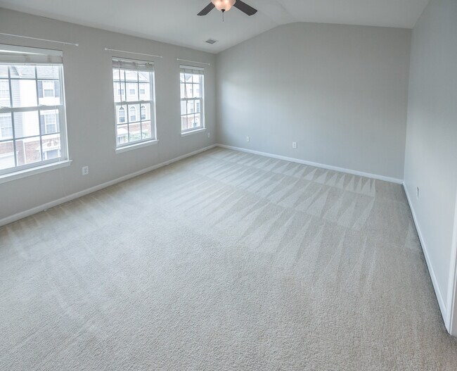 Building Photo - 2922 Duvalla Ave