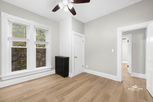 Building Photo - Modern Updated Victorian Duplex 3-Plus Bed...