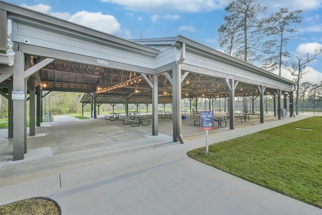 Building Photo - 550 Dry Fork Ln