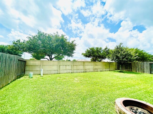 Building Photo - 6838 Pear Point Ln