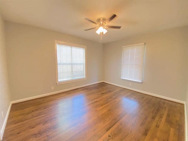 Building Photo - 2114 Dunloe Ave