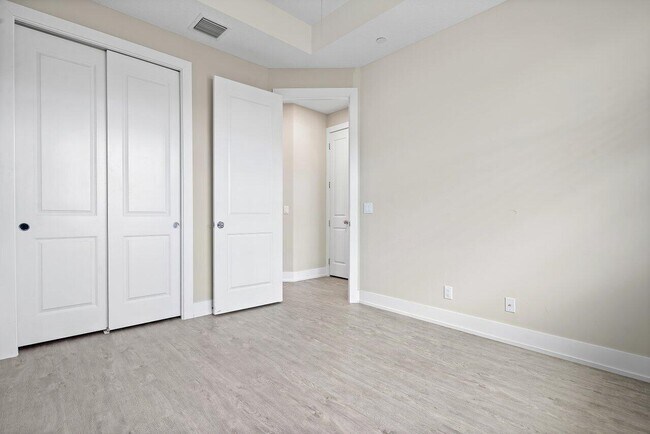 Building Photo - 7114 Edison Pl