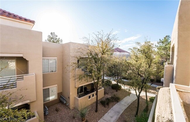 Building Photo - 1908 Villa Palms Ct