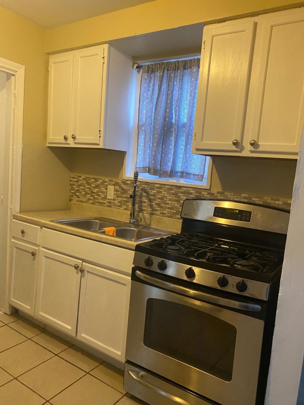 Building Photo - 7750 Warwick St