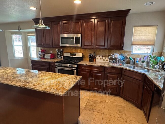 Building Photo - 5265 Champagne Dr