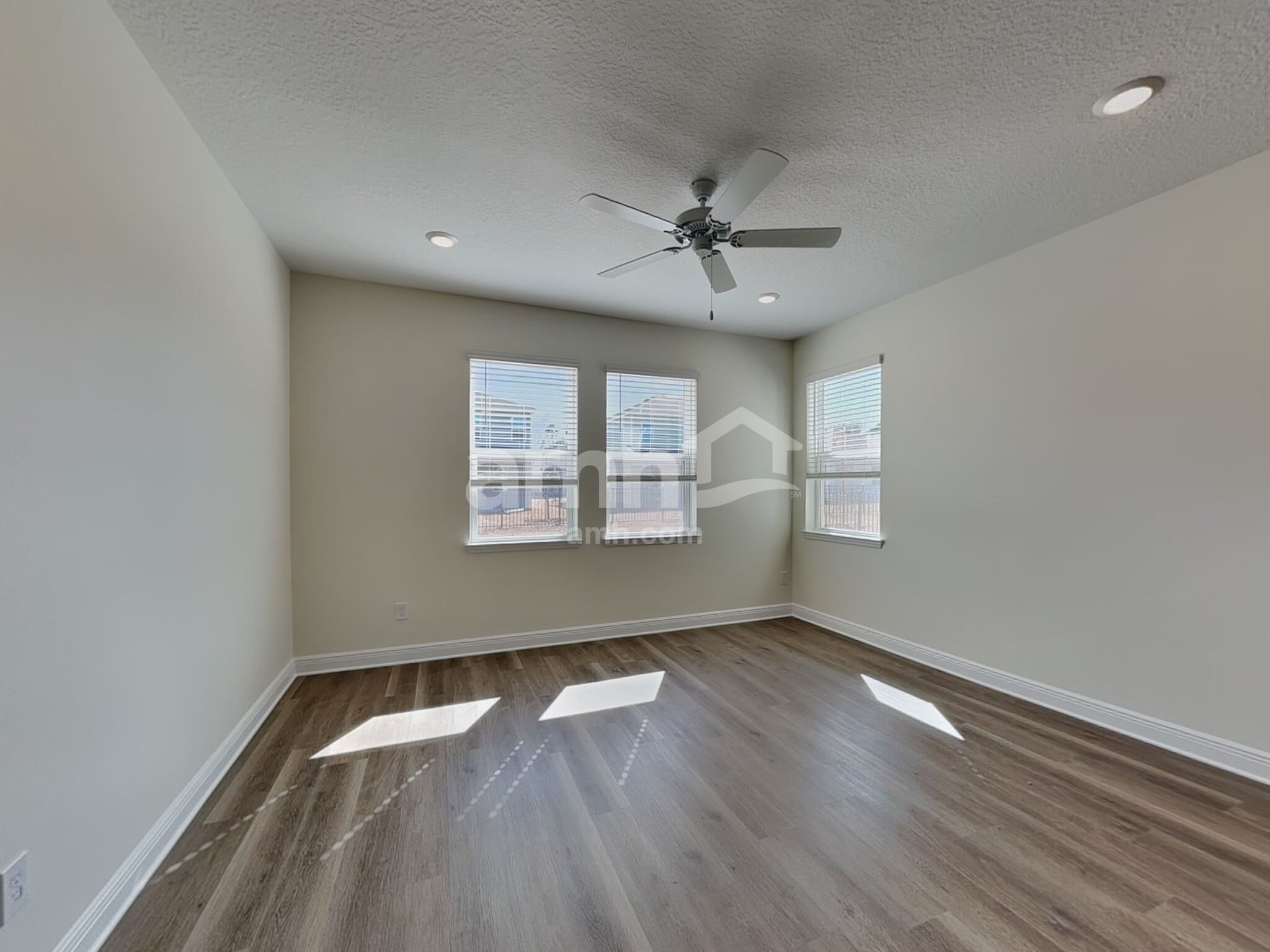 Building Photo - 1555 Blue Nile Pt