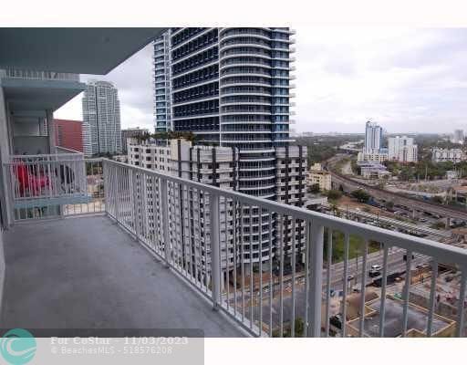 Primary Photo - 1250 S Miami Ave