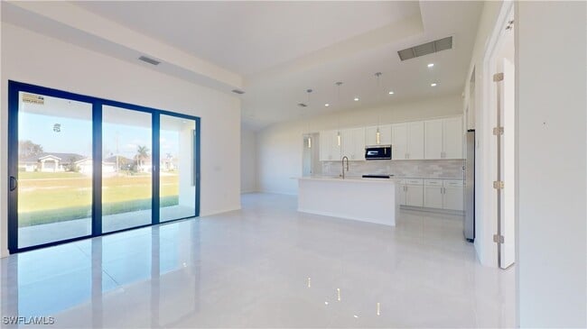 Building Photo - 2421 NW 24th St