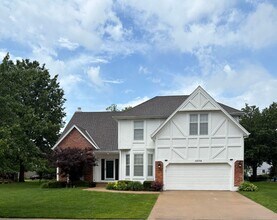 Building Photo - Open and Spacious 4 bed/4.5 bath Overland Park Home with Multiple Entertainment Areas