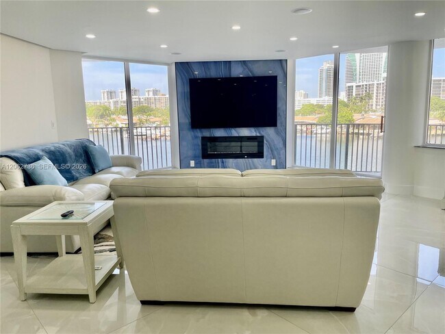 Building Photo - 300 Three Islands Boulevard