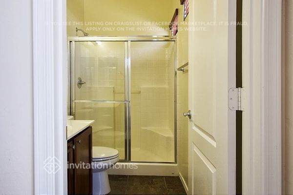 Building Photo - 9848 E Escondido Ave