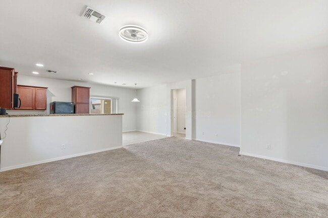 Building Photo - 6737 S Cut Bow Dr