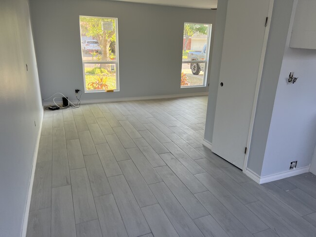 Building Photo - 54 Woodmere Ct