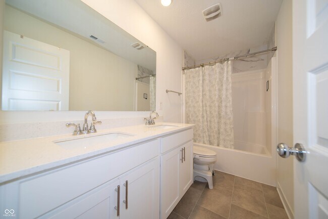 Building Photo - 7234 Darley Ln