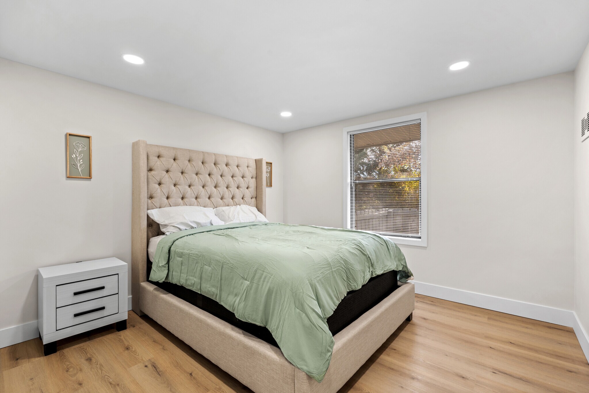 Building Photo - 41349 Heathmore Ct