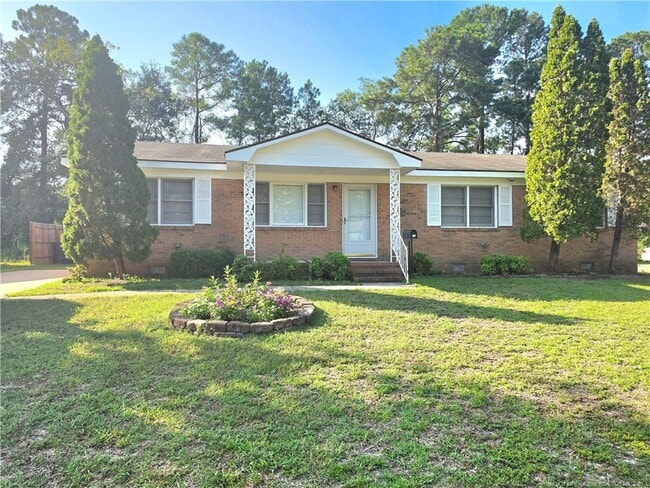 Building Photo - 111 Chloe Dr