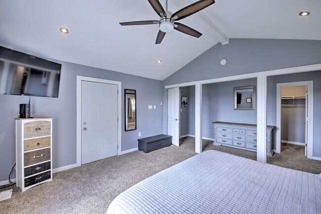 Building Photo - 6447 S Franklin Rd