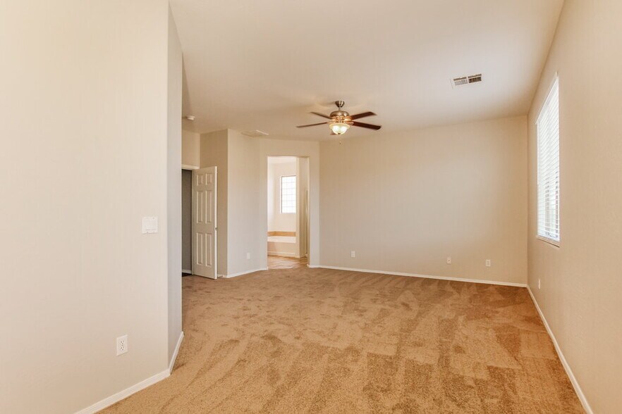 Building Photo - 6829 S 68th Ln
