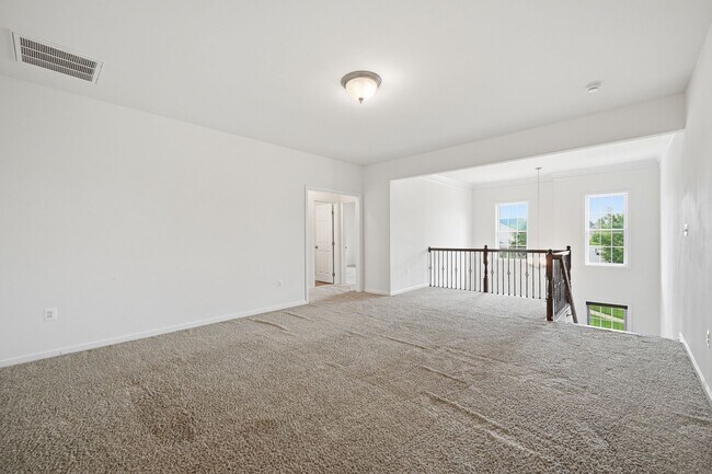 Building Photo - 24267 Purple Finch Dr