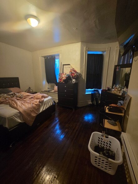 Bedroom 1 - 226 Clymer St