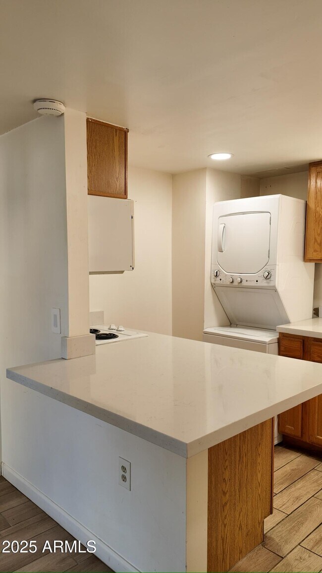 Building Photo - 1429 E Osborn Rd