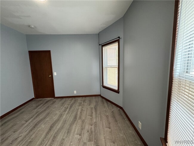 Building Photo - 182 Lancaster Ave