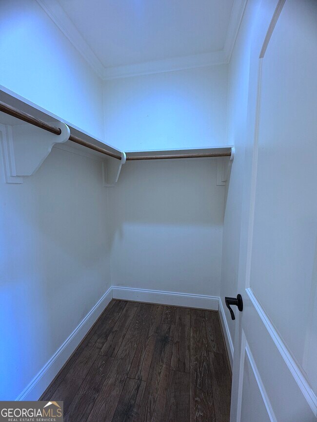 Building Photo - 5049 Carlton Ridge Cir