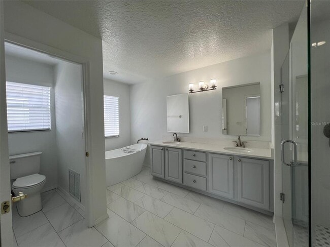 Building Photo - 1831 Abbots Hill Dr