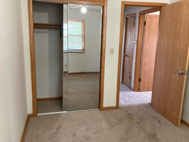 Building Photo - 3856 S 83rd St