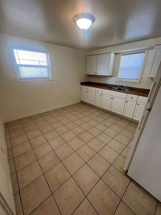 Building Photo - 513-513 Willard Ave