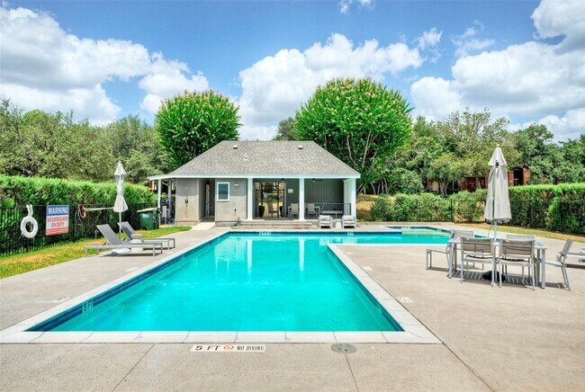 Building Photo - 3002 Barton Point Cir