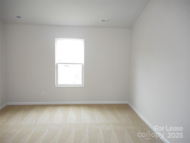 Building Photo - 2101 Talbert Ct